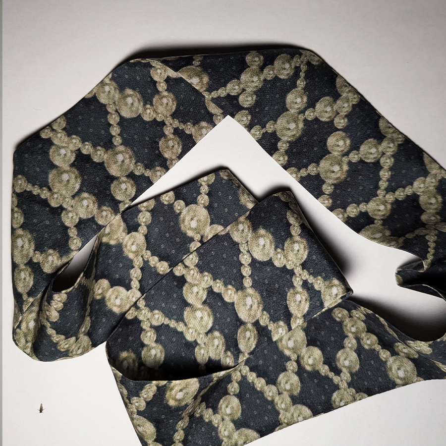 {"id":6,"color_name":"Black","color_code":"#2d1a1a","created_at":"2025-10-23T14:59:43.000000Z","updated_at":"2025-10-23T14:59:43.000000Z"}